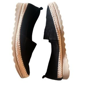 The Flexx Chappie Womens Slip On Sneaker